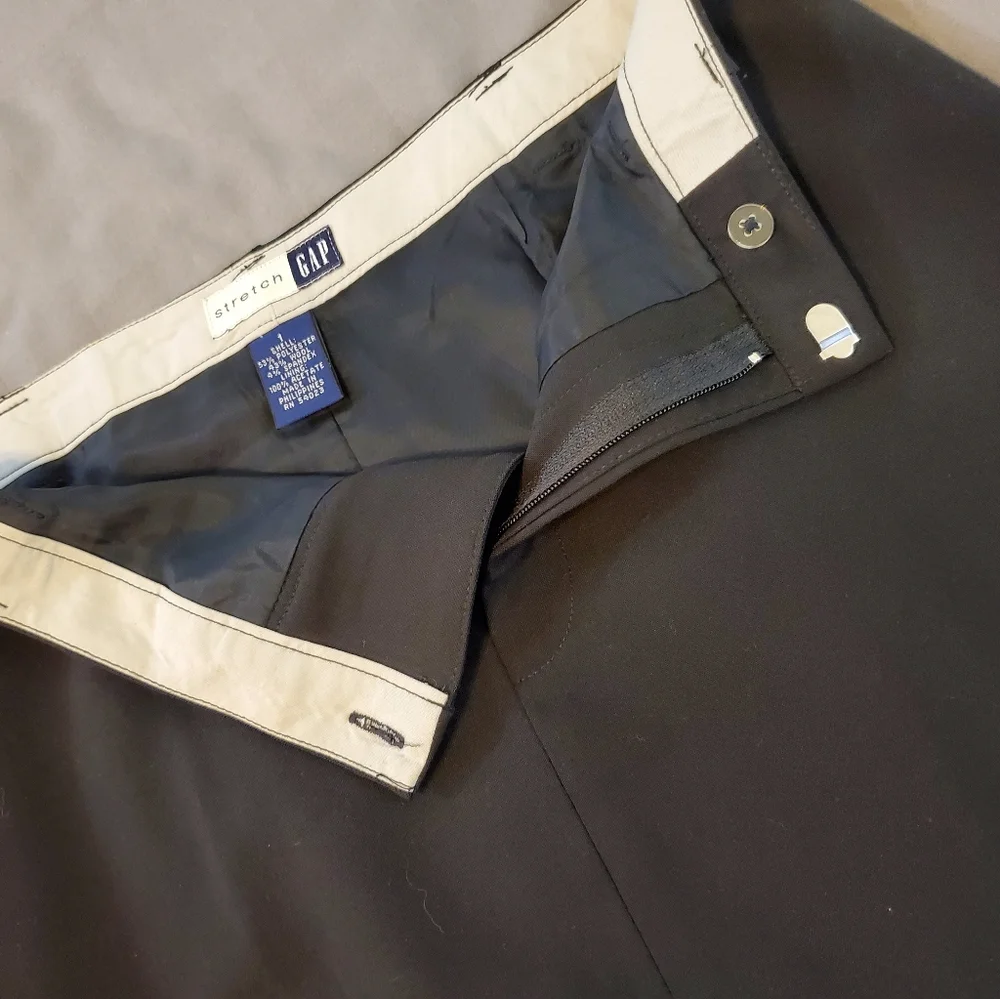 GAP Stretch Black Skirt, Size 1 - Picture 5 of 8